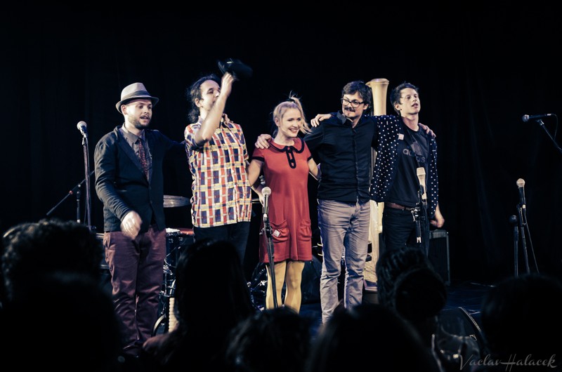 VOILA! - Úterý 26. 11. 2013