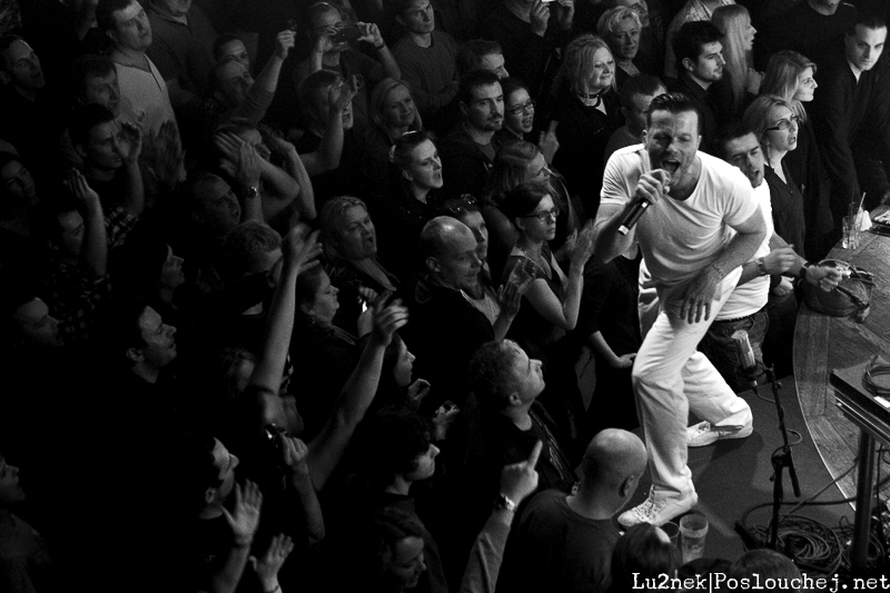 CAMOUFLAGE - Neděle 15. 12. 2013