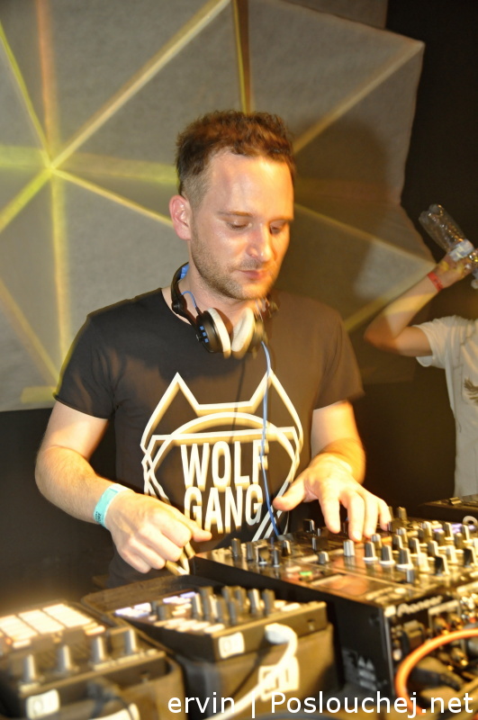 ELEKTRA - Pátek 19. 4. 2013