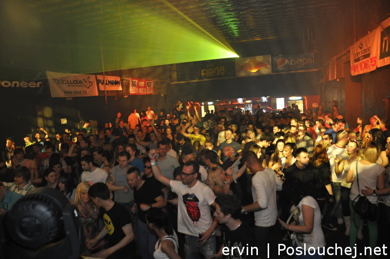 ELEKTRA - Pátek 19. 4. 2013