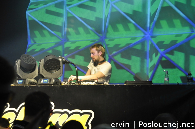 ELEKTRA - Pátek 19. 4. 2013