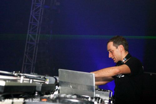 Paul Van Dyk mixing