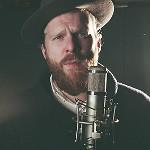 Alex Clare se vrátí do Prahy s akustickou show