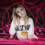 Alison Wonderland vystoupí den před Tomorrowlandem v Roxy