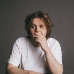 Lewis Capaldi vystoupí kromě Colours of Ostrava také v Paláci Akropolis