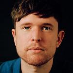 James Blake přesouvá podzimní turné na duben