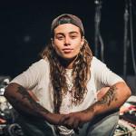 Australská rockerka Tash Sultana vystoupí poprvé v Praze